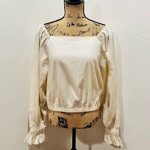 NEW! Women Levi’s Cream White Puff Sleeve Cropped Scrunchie Blouse Size XL